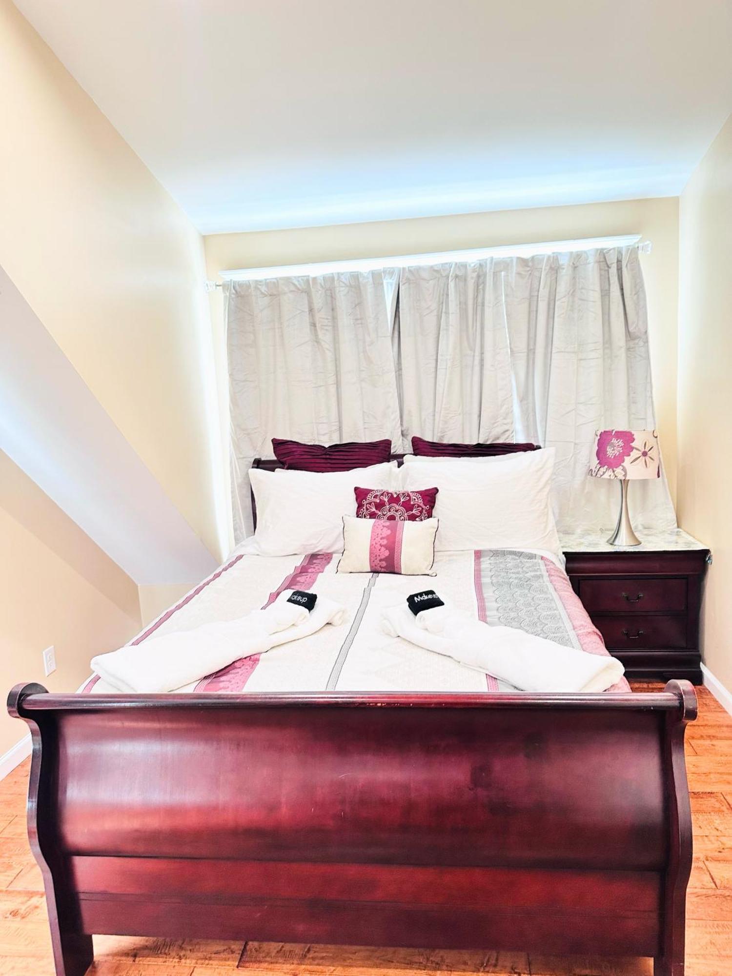 Delightful Dwelling * Buffalo